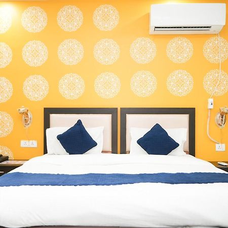 Tanvi Premium Residency Near Artemis Hospital, Gurugram Hotel Gurgaon Exterior foto