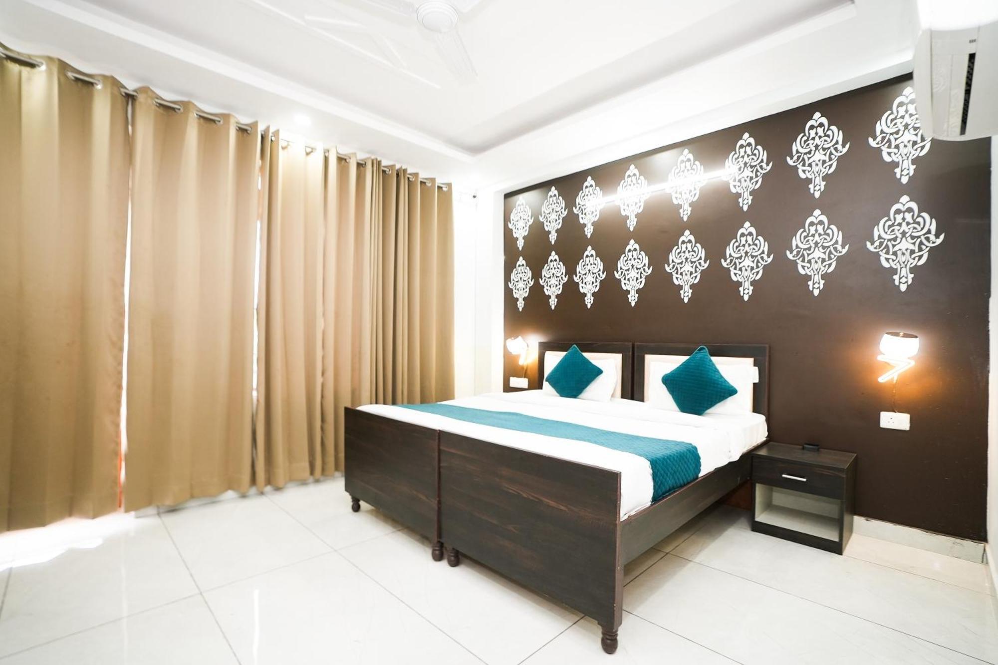 Tanvi Premium Residency Near Artemis Hospital, Gurugram Hotel Gurgaon Exterior foto
