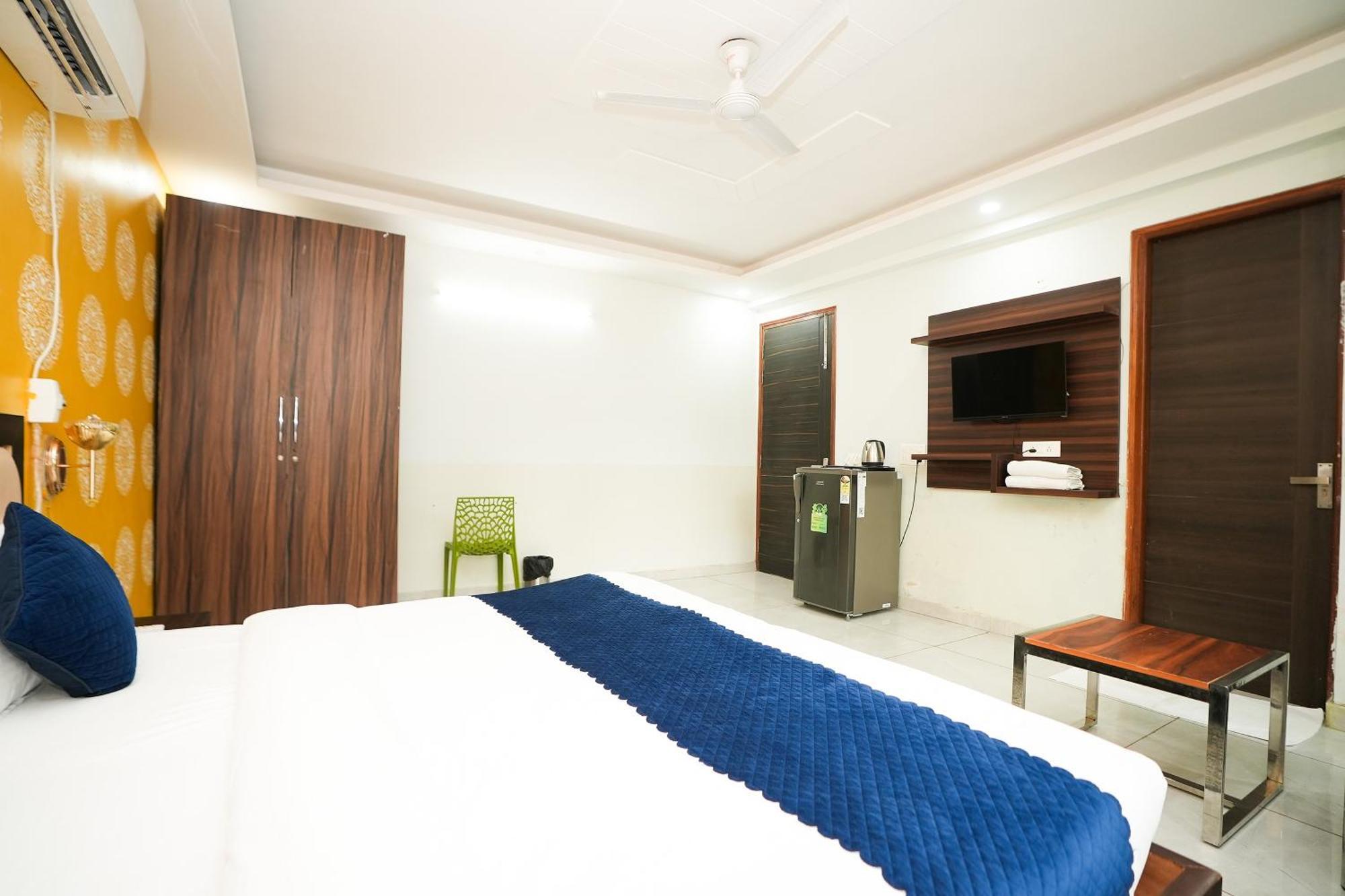 Tanvi Premium Residency Near Artemis Hospital, Gurugram Hotel Gurgaon Exterior foto