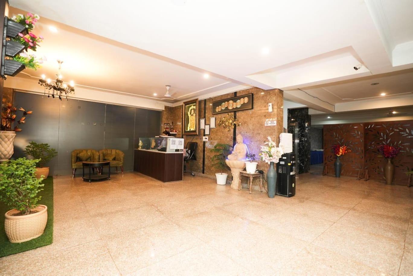 Tanvi Premium Residency Near Artemis Hospital, Gurugram Hotel Gurgaon Exterior foto