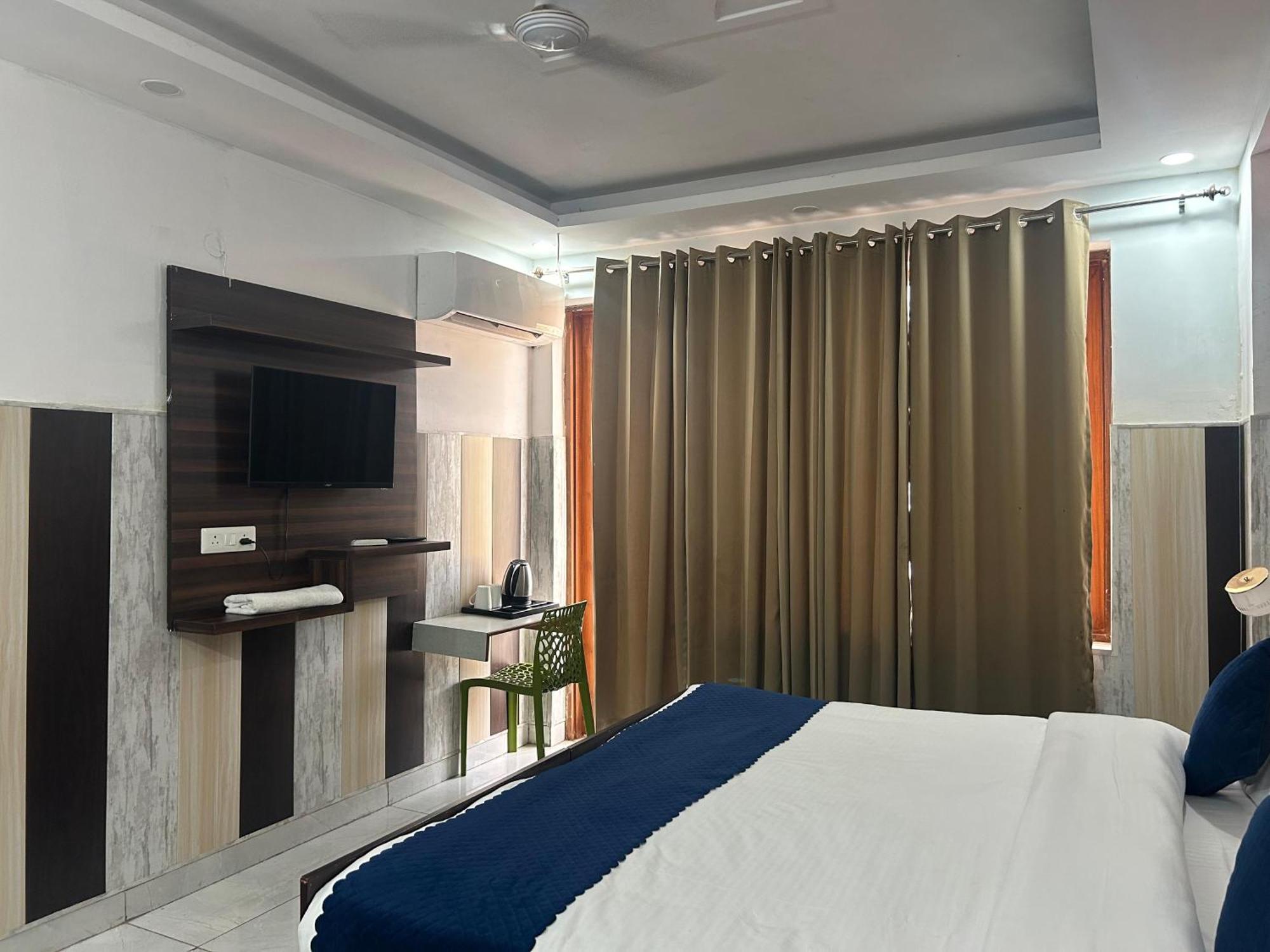 Tanvi Premium Residency Near Artemis Hospital, Gurugram Hotel Gurgaon Exterior foto